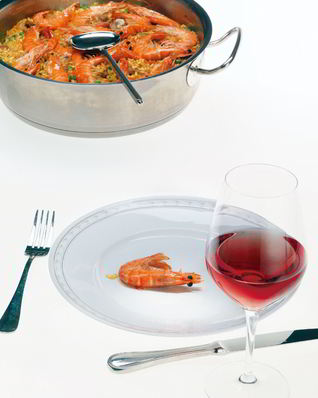 Паэлья с креветками и курицей