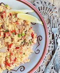 Паэлья с курицей и колбасками