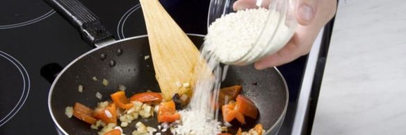 паэлья с курицей и морепродуктами