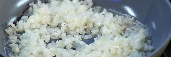 паэлья с курицей и томатным соусом