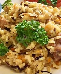 Плов из дикого риса с мясом