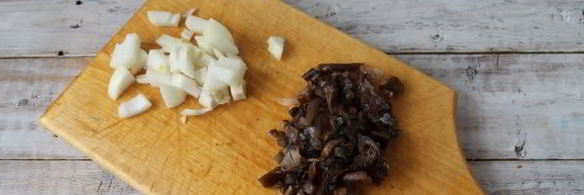 плов из гречки с грибами и орехами