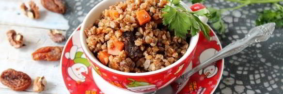 плов из гречки с грибами и орехами