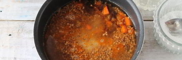 плов из гречки с грибами и орехами