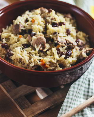 Плов из индейки с изюмом