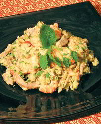 Плов по-тайски со свининой и креветками