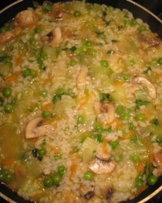 Плов с курицей и овощами