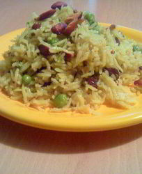 Плов с зеленым горошком