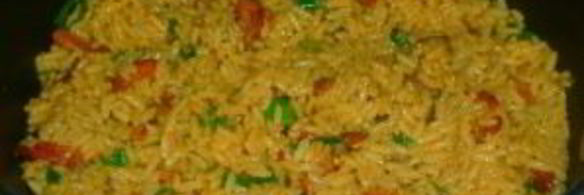 плов со свининой в кастрюле