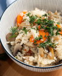 Постный плов с грибами