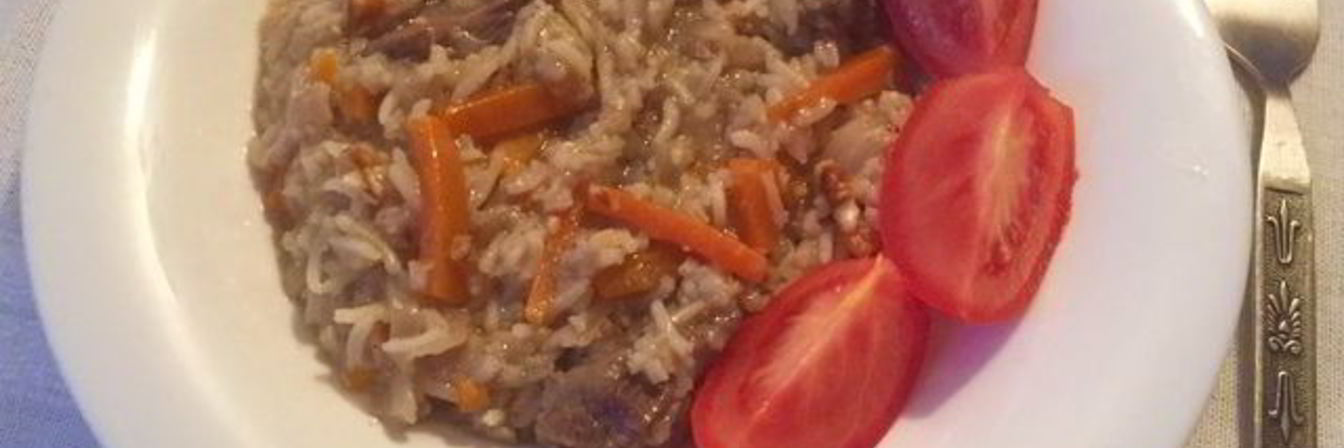 Пряный плов с орехами