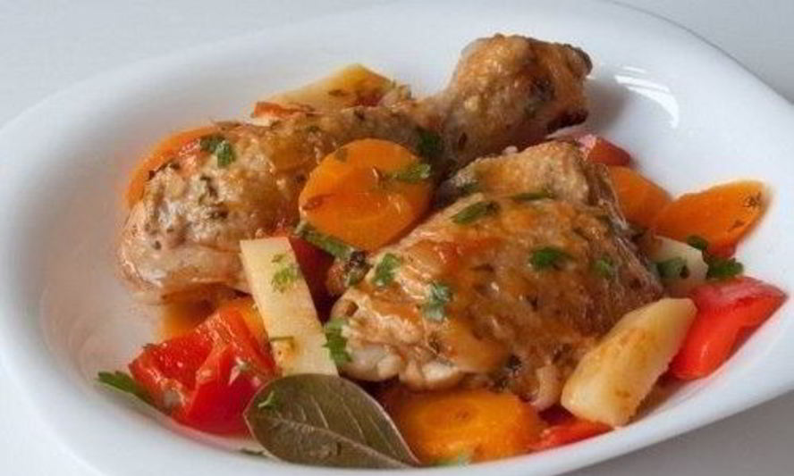 Рецепт фрикасе по-креольски из курицы в томатном соусе