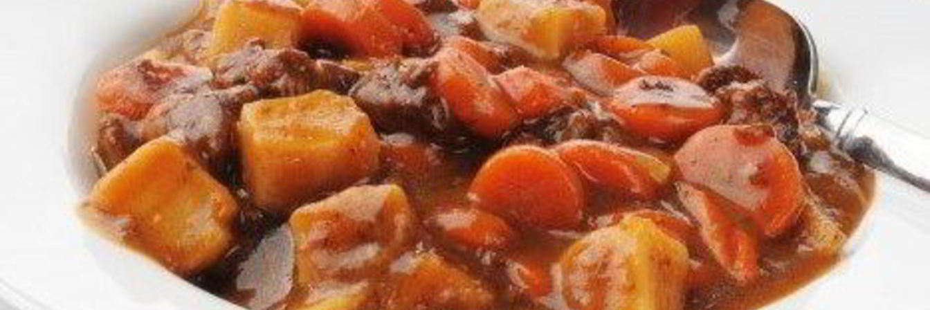 Мясное рагу с овощами и грибами