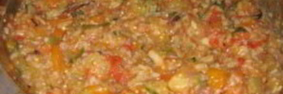 овощное рагу в кастрюле