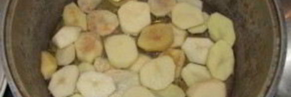 овощное рагу в кастрюле