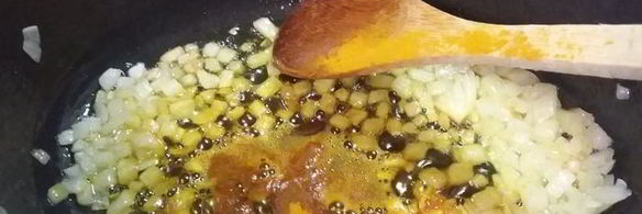 рагу из баранины с баклажаном и виноградом по-персидски