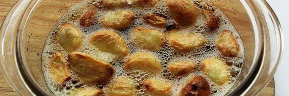 рагу из курицы с фасолью и запеченным чесноком