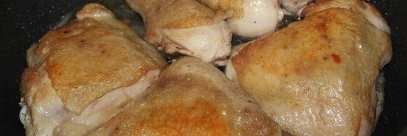 рагу из курицы с фасолью и запеченным чесноком