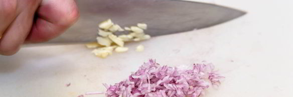 рагу из морепродуктов с соусом зеленый перец