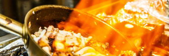 рагу из морепродуктов с соусом зеленый перец