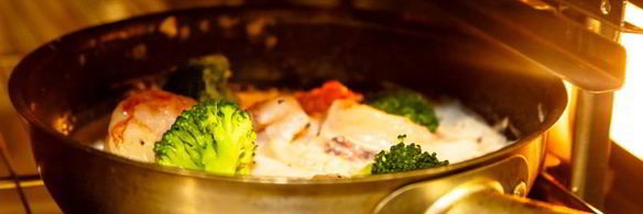 рагу из морепродуктов с соусом зеленый перец