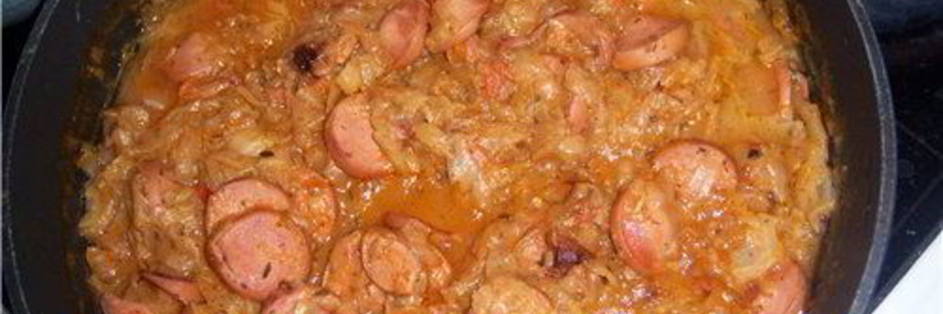 Рагу из сосисок с овощами и грибами