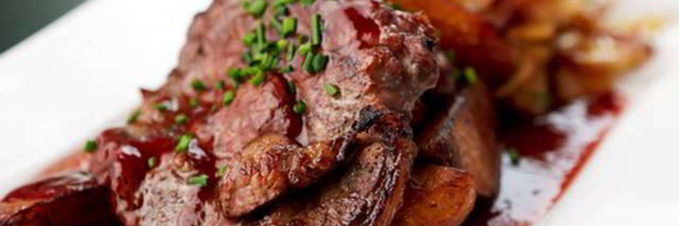 Рагу из телятины с портвейном и тимьяном