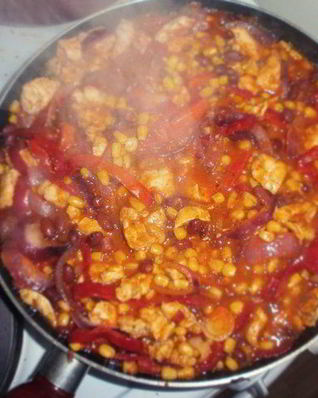 Рагу с курицей по-мексикански