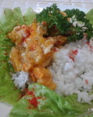 Солнечное рагу с курицей, тыквой и сливами