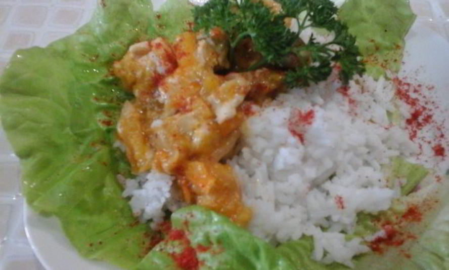 Рецепт солнечного рагу с курицей, тыквой и сливами