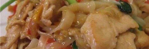 рисовая лапша с индюшиным филе и овощами