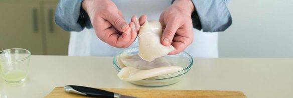 рисовая лапша с кальмарами и кокосовым соусом