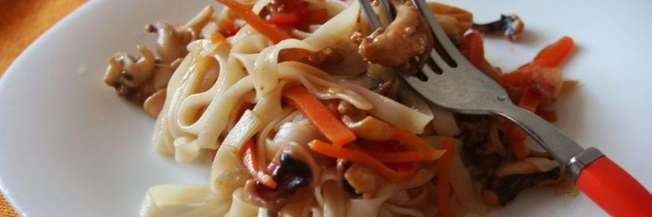 Рисовая лапша с морепродуктами