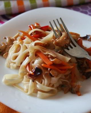 Рисовая лапша с морепродуктами