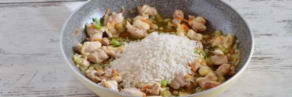 ризотто с курицей и овощами