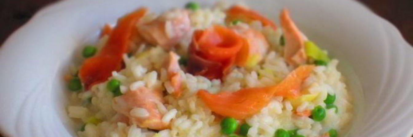 Ризотто с лососем и зеленым горошком