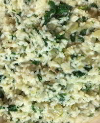 Ризотто со шпинатом и козьим сыром