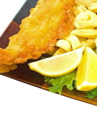 Белая рыба в специях и золотистой корочке