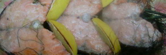 чавыча, запеченная с зеленью фенхеля