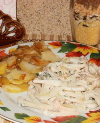 Кальмар, тушенный в сметане