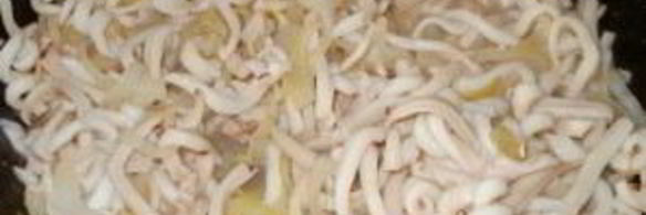 кальмар, тушенный в сметане