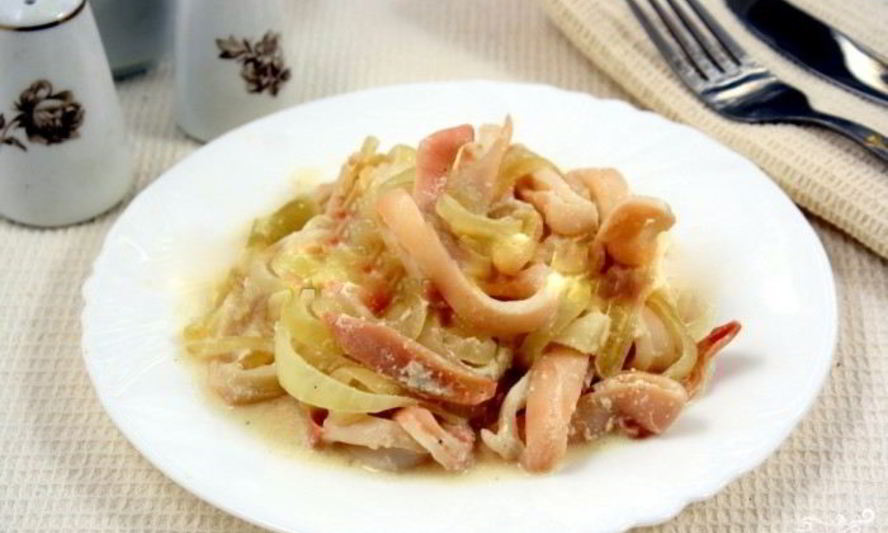 Рецепт кальмаров, тушенных в мультиварке