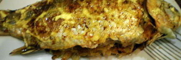 карась, фаршированный квашенной капустой