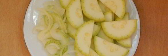 карп запеченный с овощами