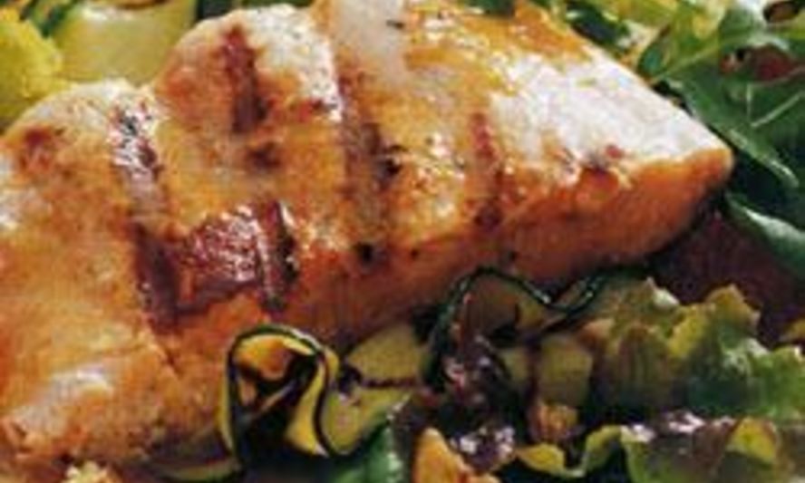 Рецепт лосося с цуккини и грецкими орехами
