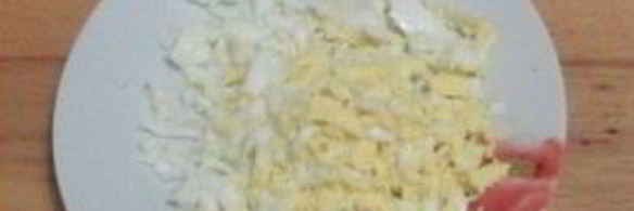 рыба отварная с соусом польским