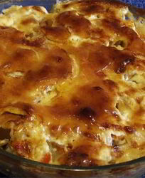 Рыба, запеченная под овощами