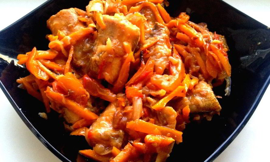 Рецепт щуки, тушенной с морковью и луком