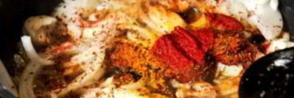 щука, тушенная с морковью и луком