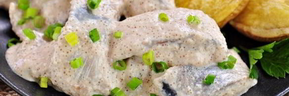 сельдь в икорном соусе